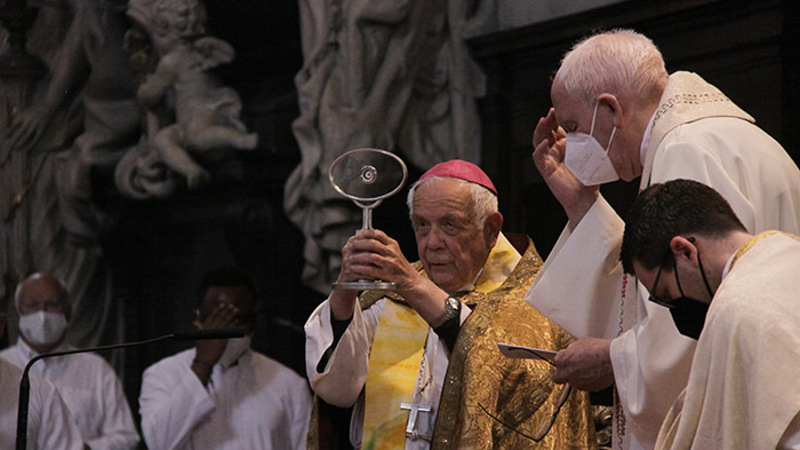 Den Gottesdienst zelebrierte Bischof em. Maximilian Aichern OSB / Manu Nitsch Den Gottesdienst zelebrierte Bischof em. Maximilian Aichern OSB