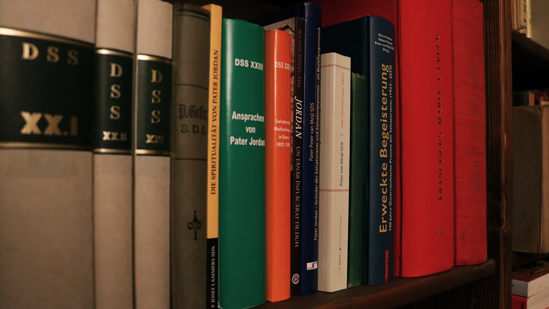 Salvatorianische Literatur - Stellenausschreibung Forschungsinstitut / Salvatorianer/Robert Passini