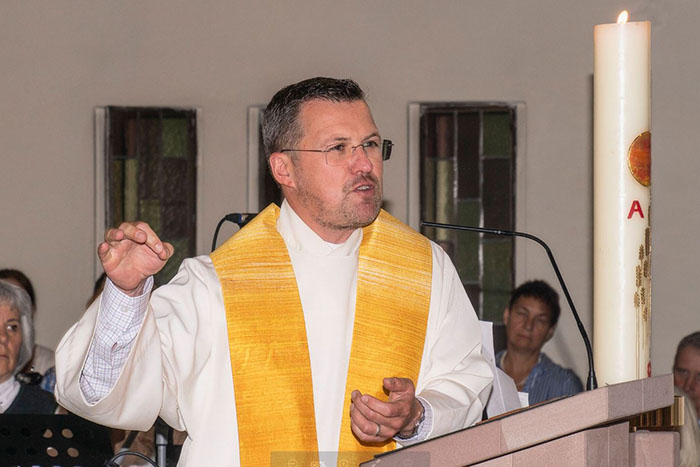 Am 23. Juni 2019 feierte P. Leo Thenner in St. Rupertus Graz-Hohenrain sein 40jähriges Priesterjubiläum / P. Leo Thenner Am 23. Juni 2019 feierte P. Leo Thenner in St. Rupertus Graz-Hohenrain sein 40jähriges Priesterjubiläum