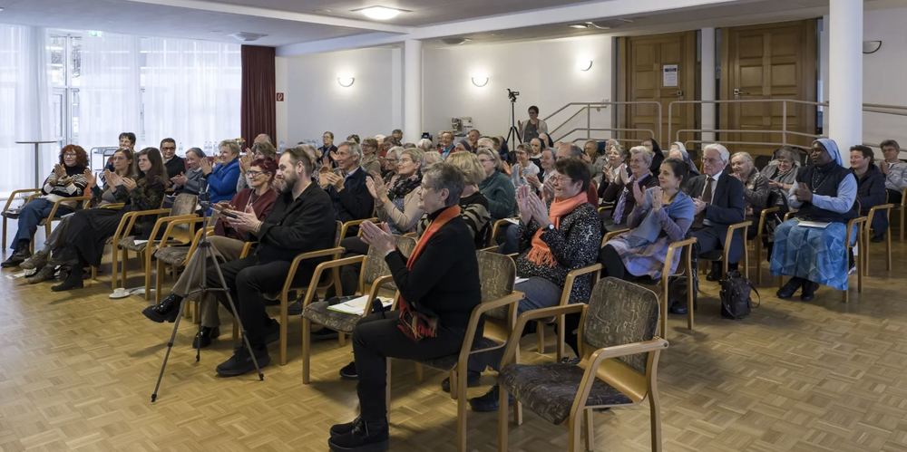 Klimaexpertin Helga Kromp-Kolb zu Gast bei den Salvatorianerinnen in Wien-Hietzing