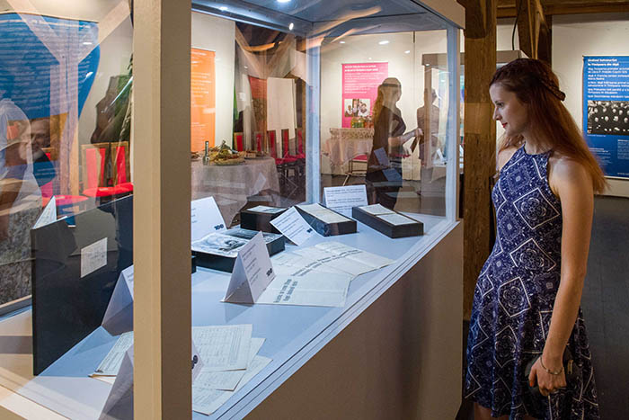 Ausstellung „100 Jahre Pfarrkirche Herz Jesu in Elisabethstadt'