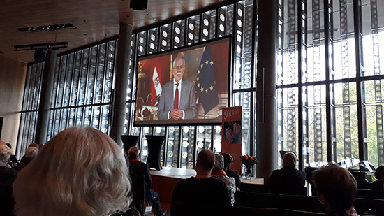 Grußbotschaft von Bundespräsident Alexander van der Bellen am 18. Oktober 2020 / Robert Sonnleitner bei der Veranstaltung 'Menschenwürde - du spielst eine Rolle' 18. Okt. 2020 in Linz