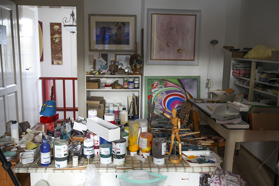 Der Blick ins Atelier von Sr. Heidrun Bauer SDS; Raum für vielfältige kreative Entfaltungsmöglichkeiten / ÖOK/manu nitsch Der Blick ins Atelier von Sr. Heidrun Bauer SDS; Raum für vielfältige kreative Entfaltungsmöglichkeiten