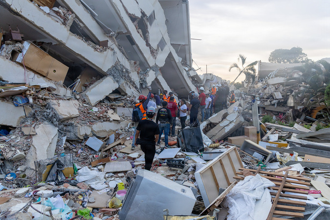 The people of Venezuela conduct a search and rescue in La Guaira, Venezuela, June 28, 2026. At the direction of U.S. Southern Command, assigned U.S. military forces are supporting Department of State-led U.S. disaster assistance to the people of Vene