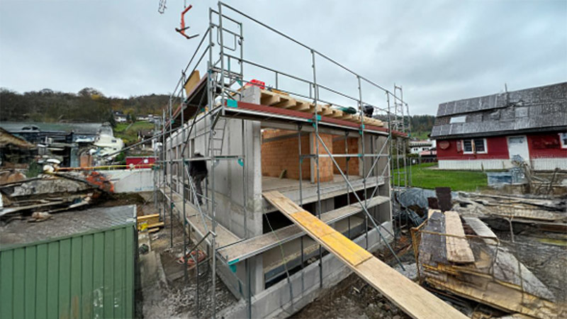 Erste Dachbedeckung beim neuen Salvatorianerkloster in Gurtweil sichtbar / SDS Erste Dachbedeckung beim neuen Salvatorianerkloster in Gurtweil sichtbar